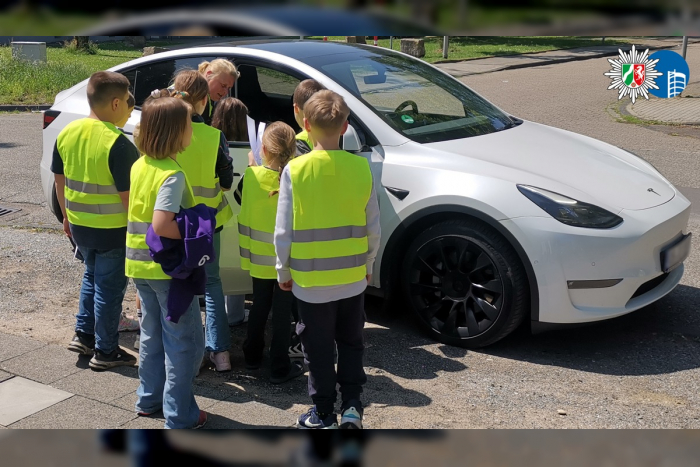 Schmachtendorf: Grundschüler ermahnen Autofahrer