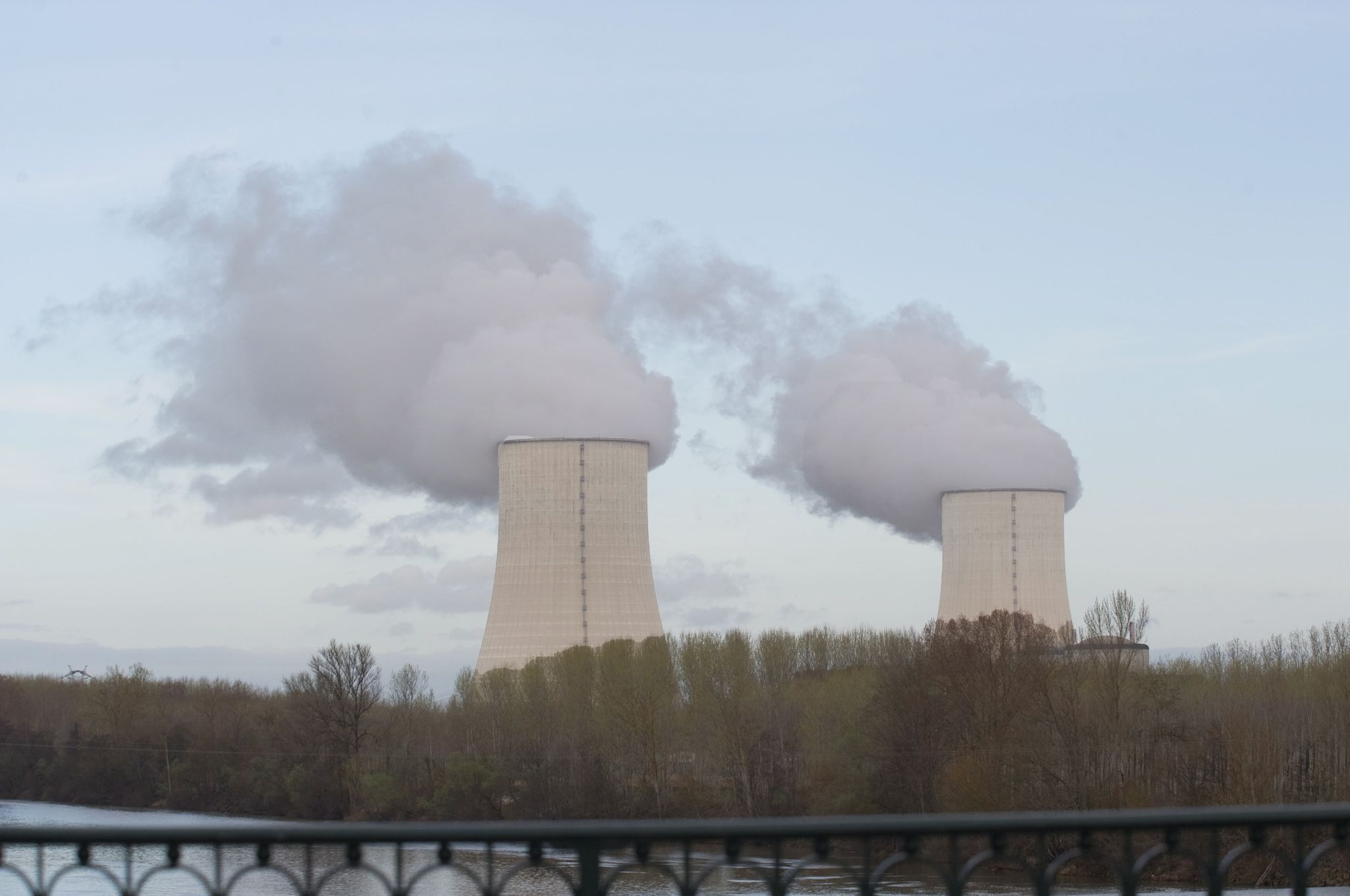 Frankreich fährt AKW wegen Hitzewelle runter