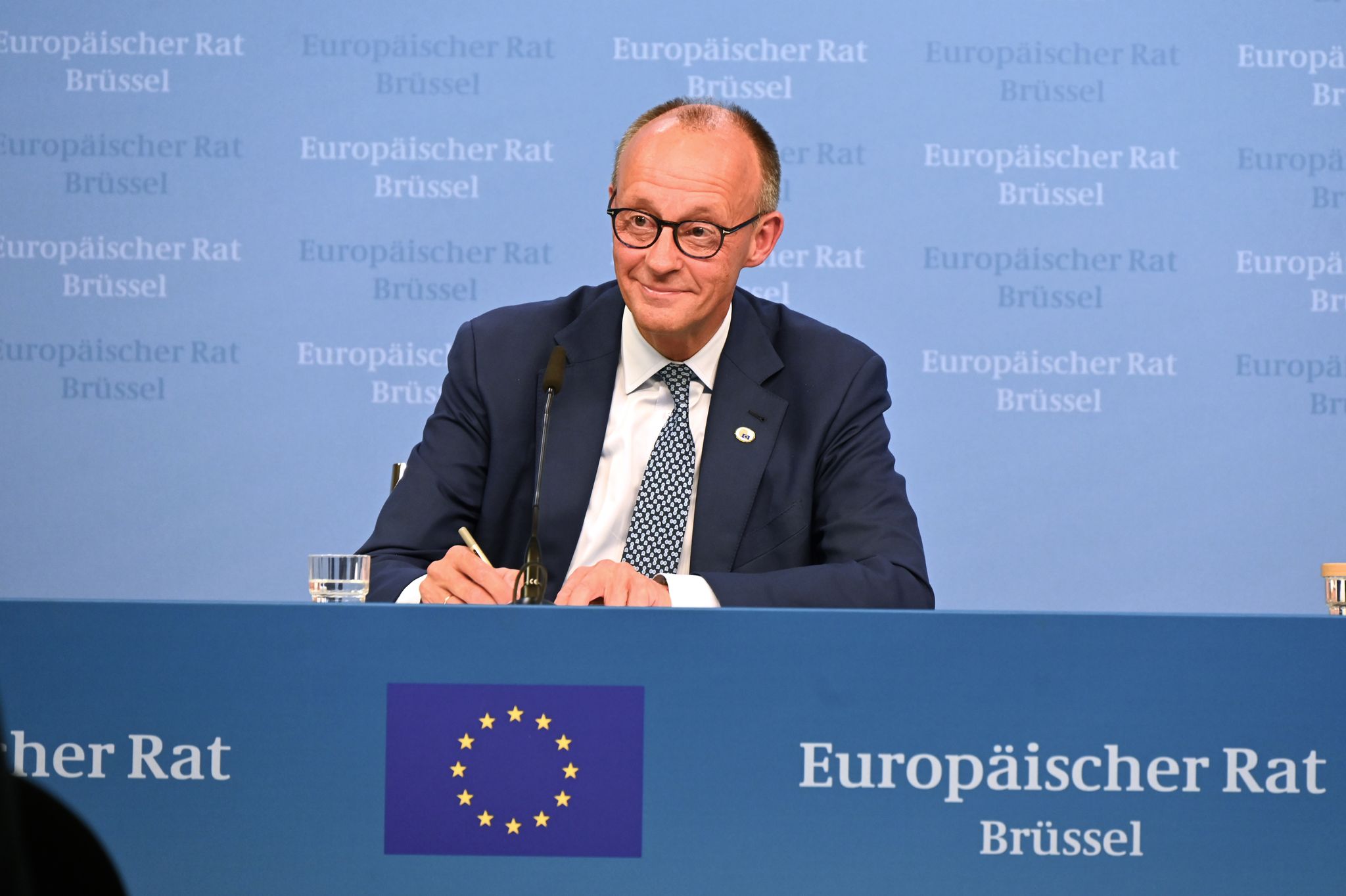 Merz‘ EU-Gipfelpremiere: Verhandlungen und Hoffnungen
