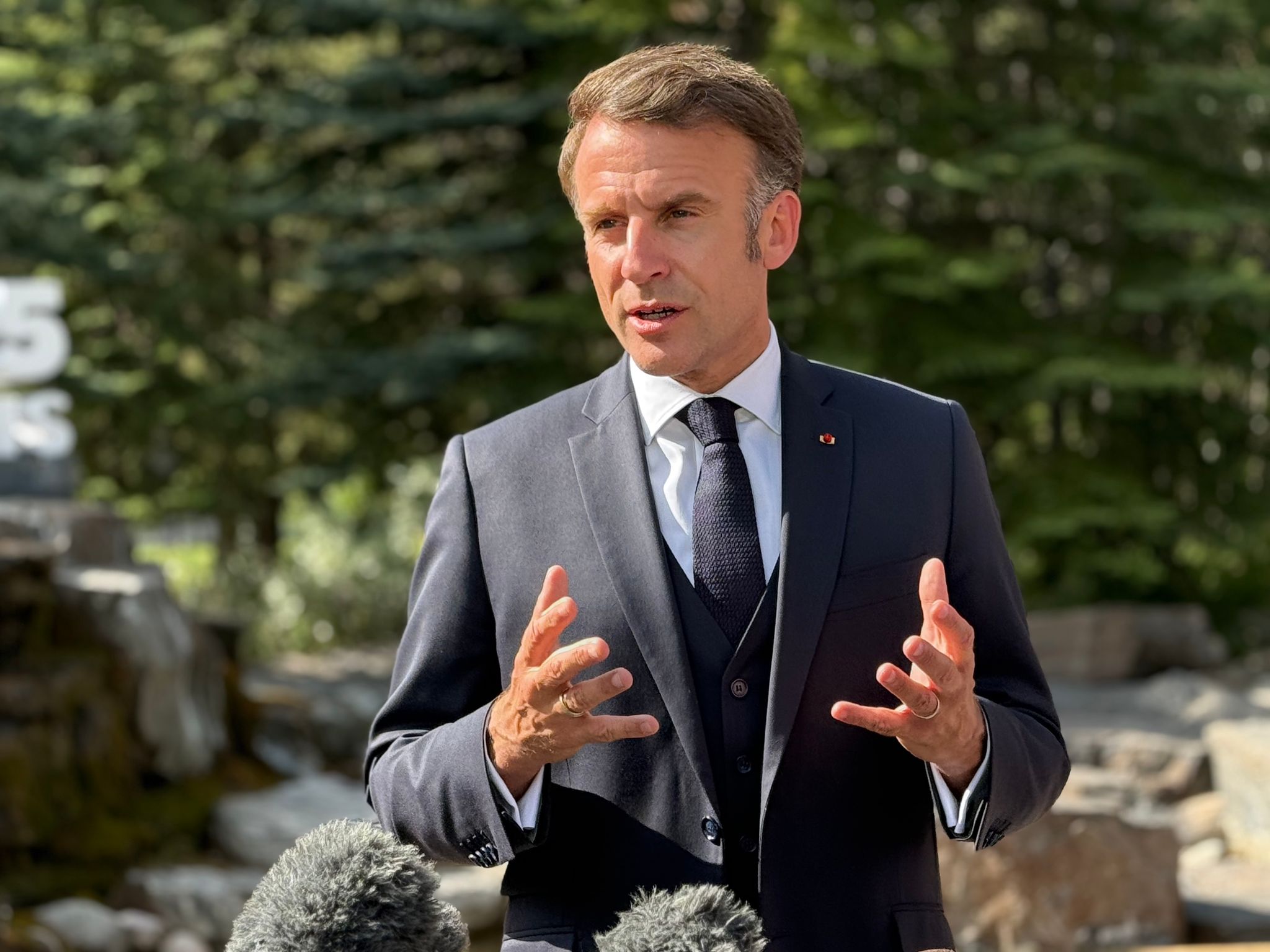 Nach Eklat bei G7: Macron weist Vorwürfe von Trump zurück