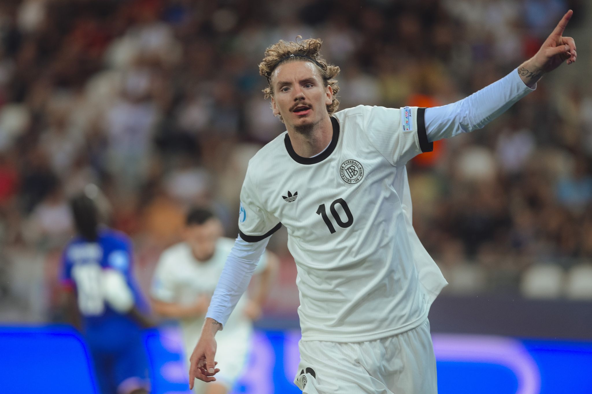 FC Bayern vor Transfercoup: Shootingstar Woltemade im Visier