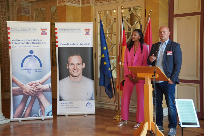 Wiesbaden: 14. Hessischer Präventionspreis für ‚Love always wins‘