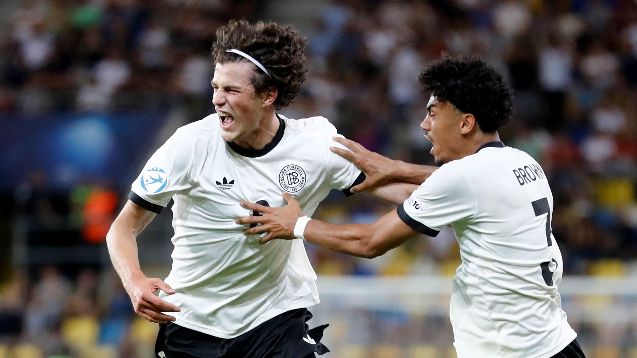 Deutschland U21 siegt dramatisch gegen Italien und trifft im Halbfinale auf Frankreich