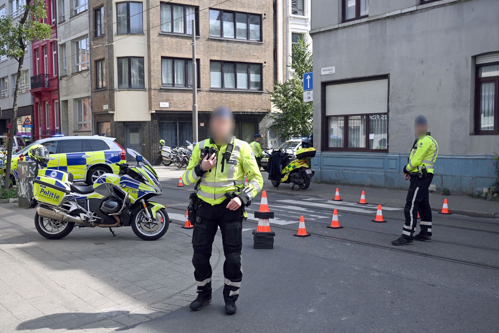 Tragisches Unglück in Antwerpen: 9-jähriges Kind von Polizeiauto erfasst und gestorben