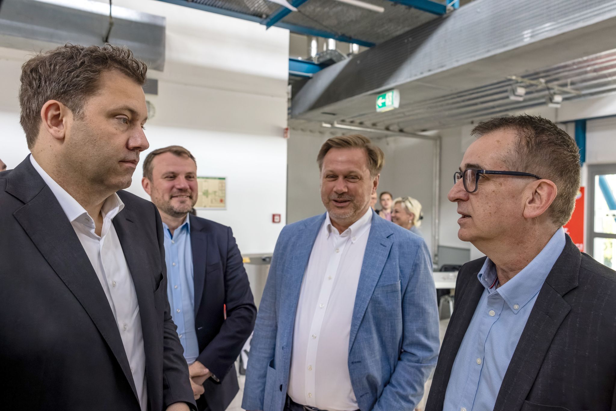 SPD-Chef Klingbeil kämpft für Arbeitsplätze in der Stahlindustrie
