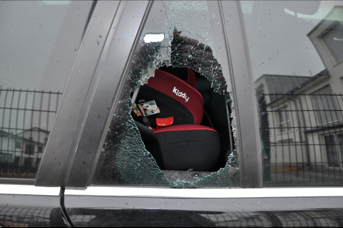 Auto-Einbruchserie: Airbags und Navigationssysteme gestohlen