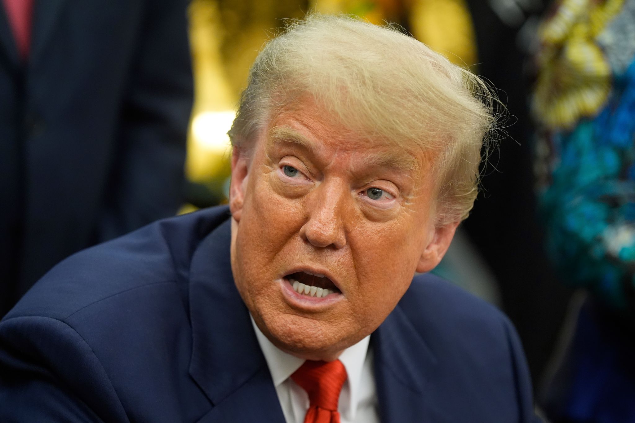 Iran droht Trump indirekt mit Tod – Kommt Gaza-Waffenruhe?