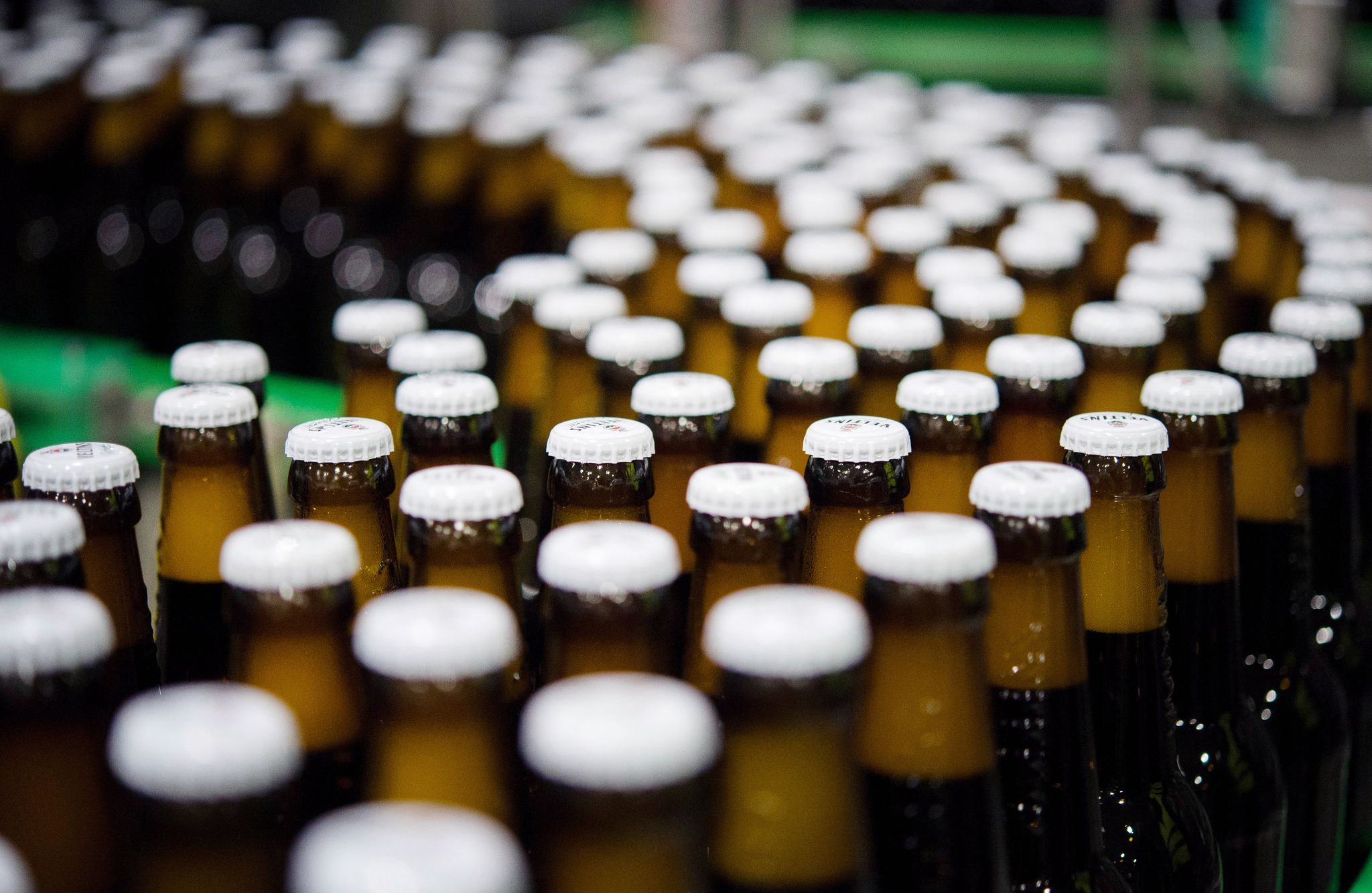 Große Brauer planen Bier-Preiserhöhungen