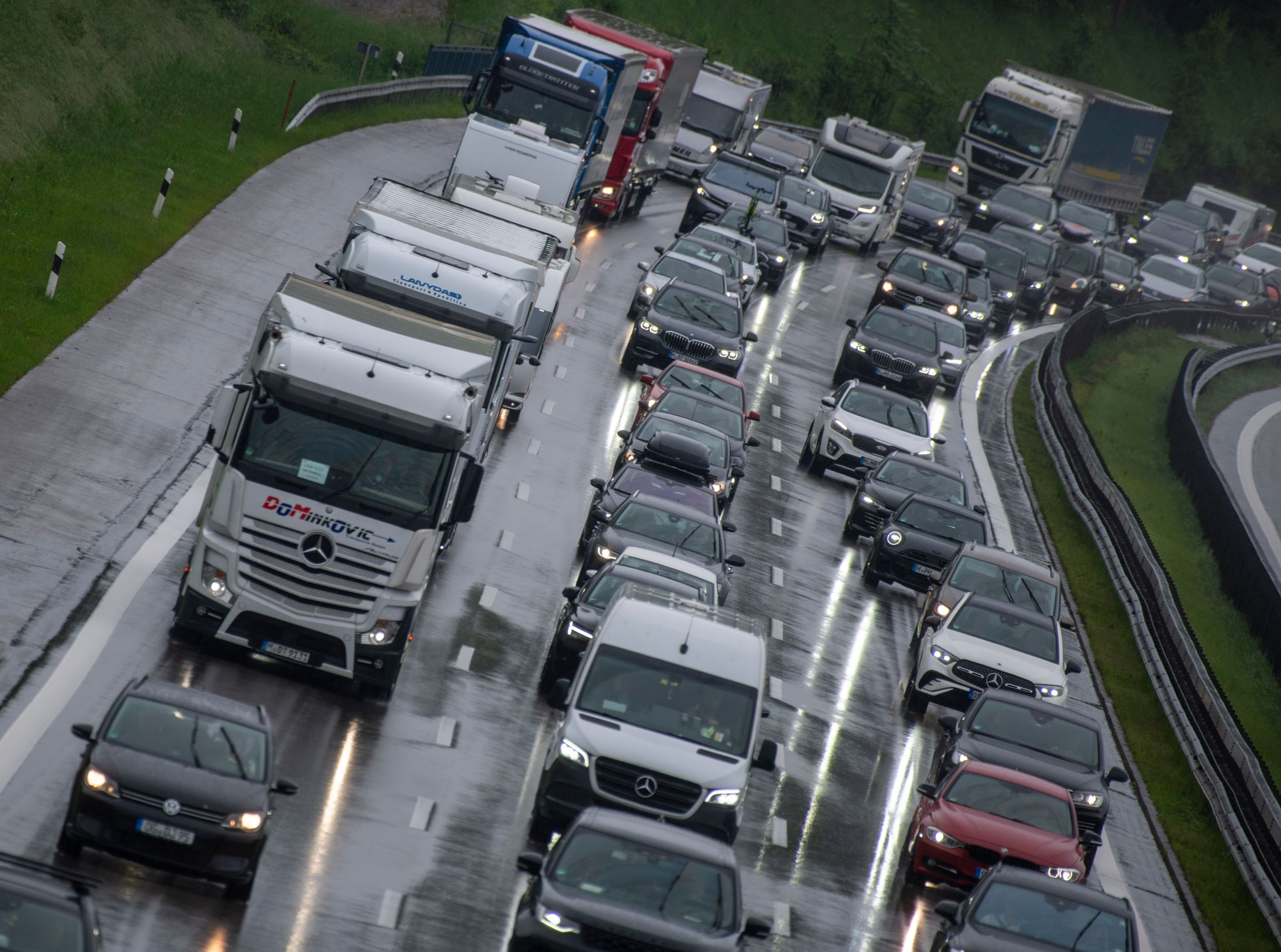 Pfingststau in Bayern, entspannte Verkehrslage in NRW