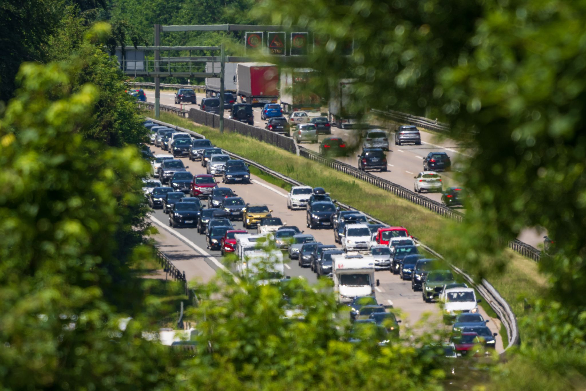 Autofahrern droht am Wochenende langes Warten in der Hitze