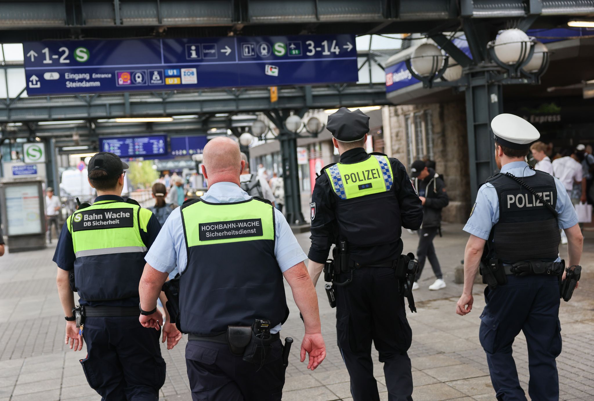 Polizeibeauftragter des Bundes erhält zahlreiche Beschwerden über Diskriminierung und Racial Profiling