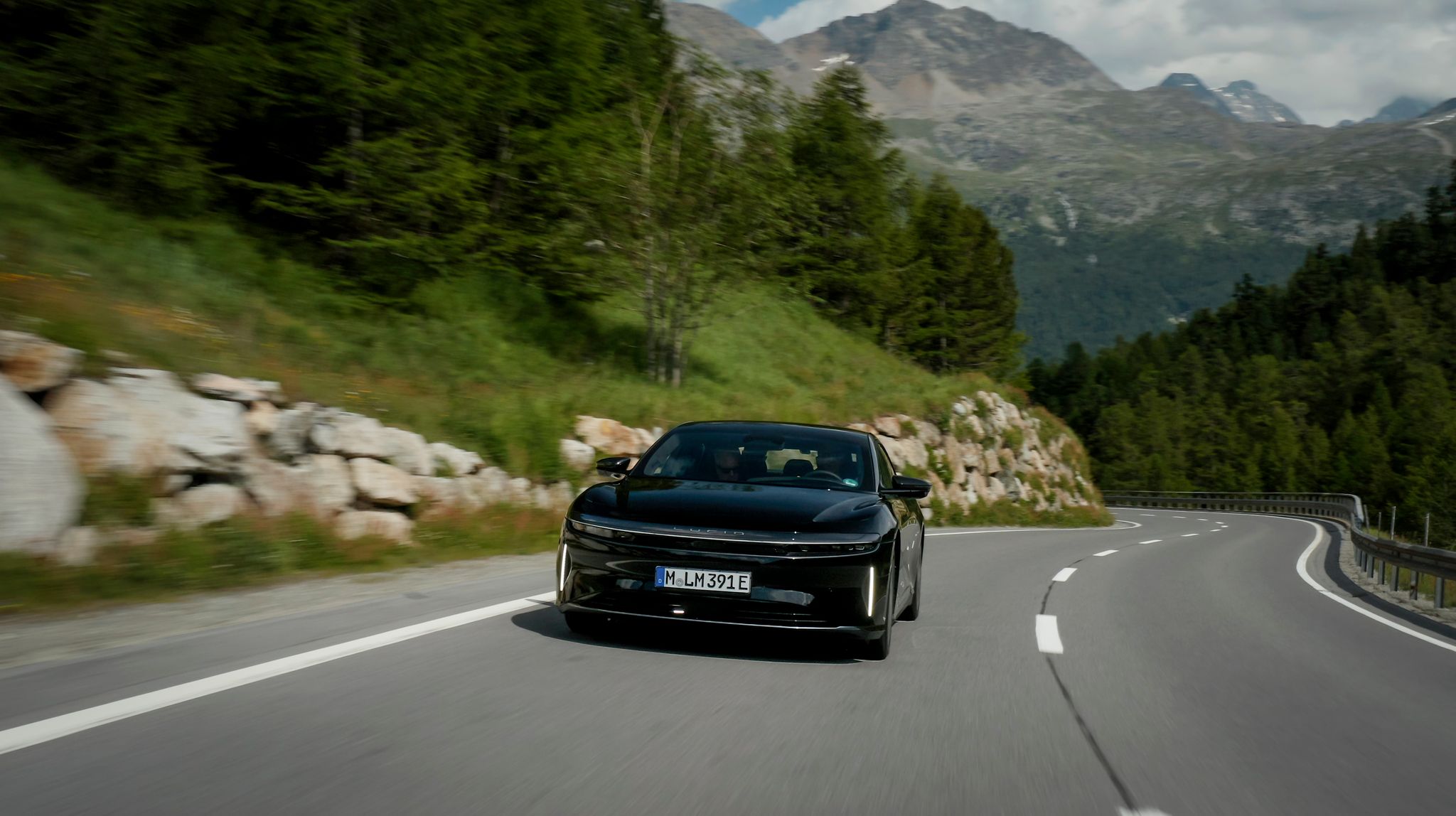 Elektroauto schafft Rekordstrecke von 1205 km mit einer Ladung
