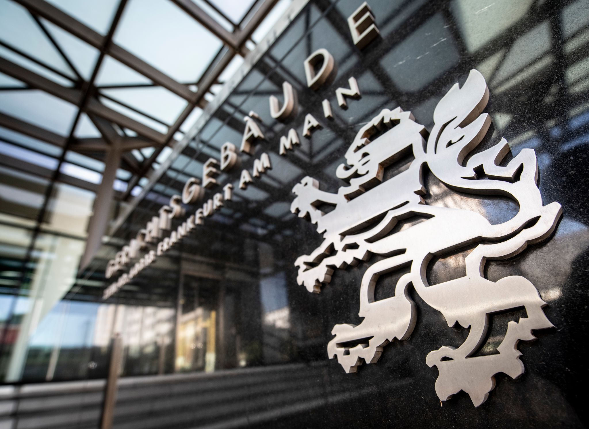 Gericht verpflichtet Banken zur Information über geänderte Geschäftsbedingungen