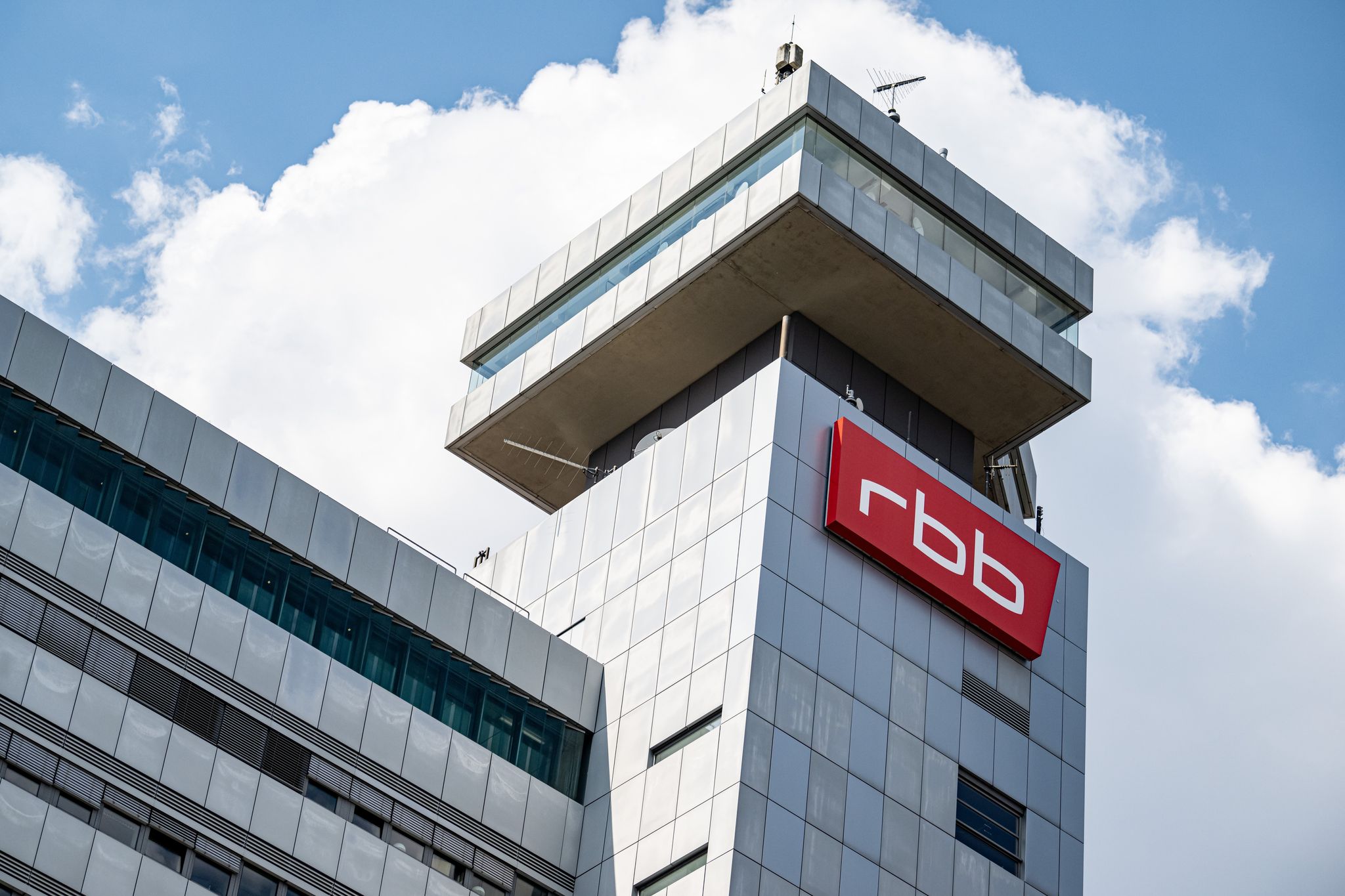 Teilerfolg vor Gericht: RBB muss Schlesinger Ruhegeld zahlen