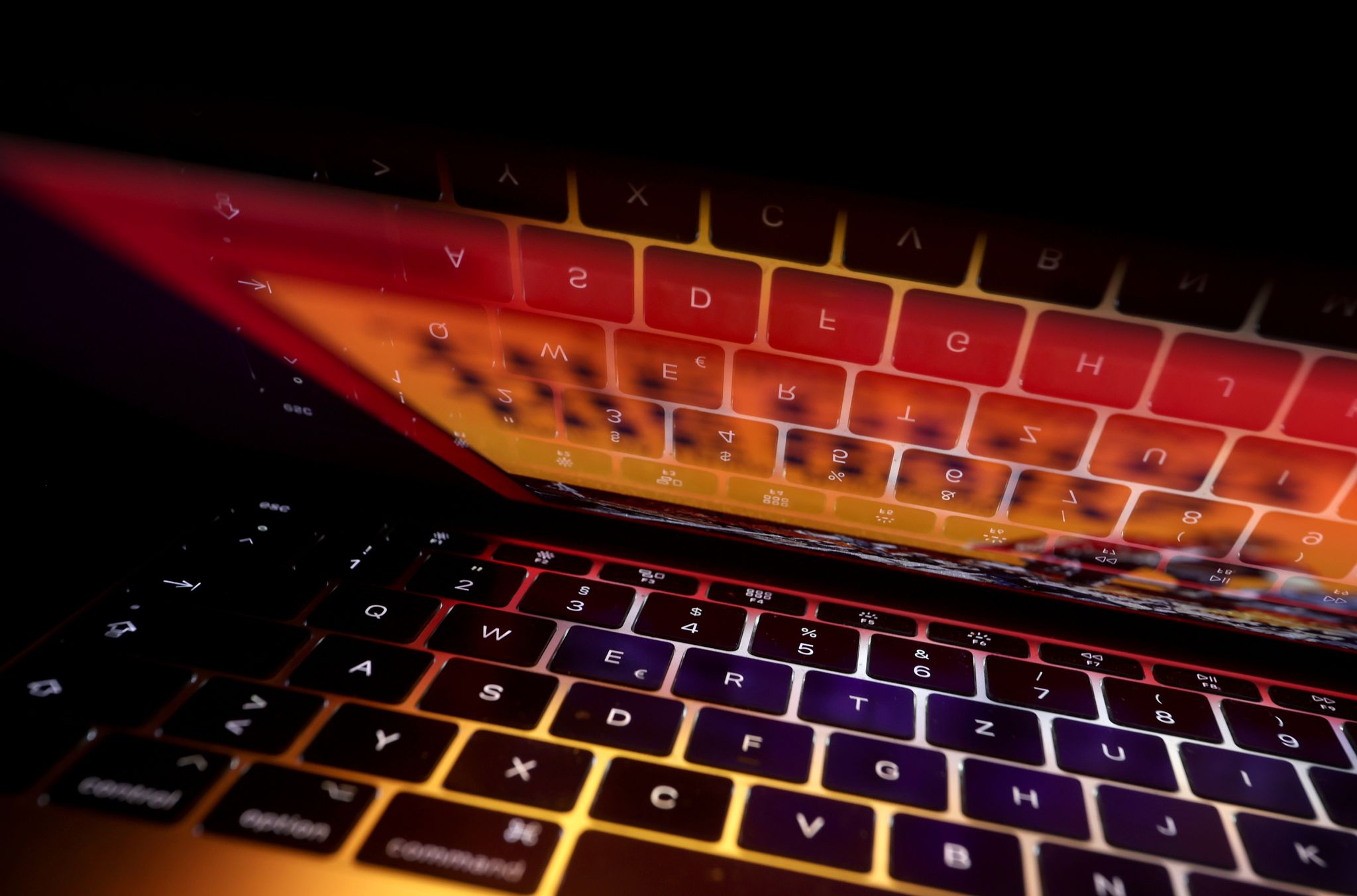 Illegale Online-Sportwetten – Razzia gegen mutmaßliche Bande