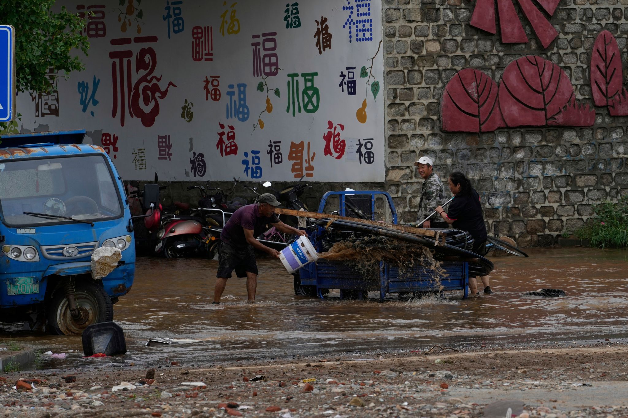 Schwere Unwetter in Peking: 34 Tote und Tausende Evakuierte