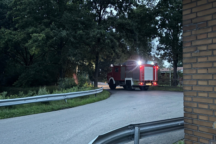 Offensen: Ölfilm auf der Aller
