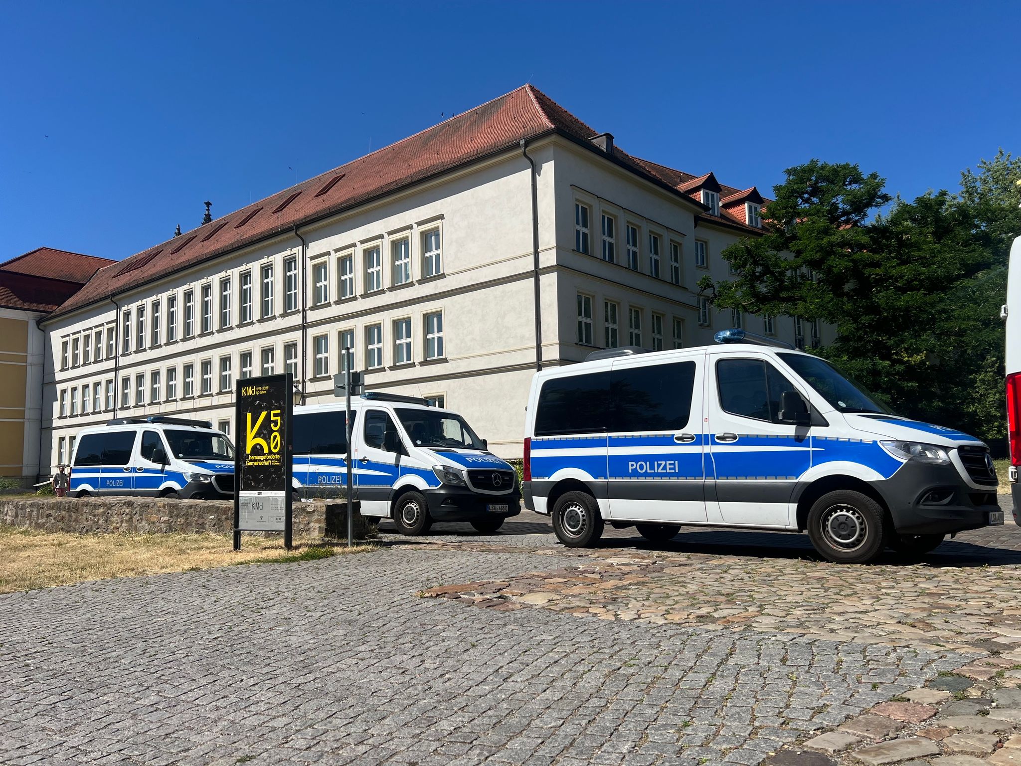 Landtag in Magdeburg: Büros von CDU, SPD und AfD durchsucht