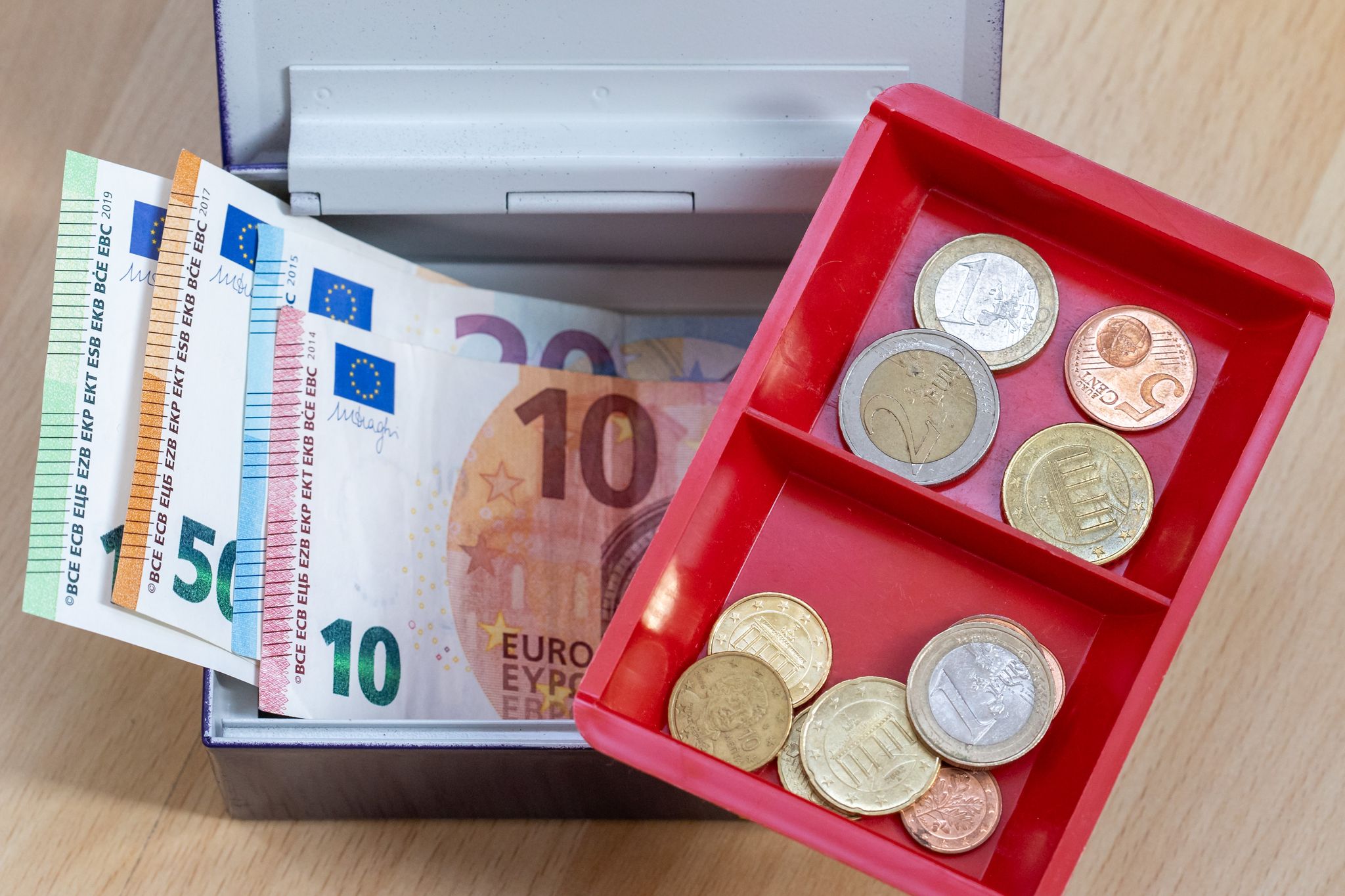 Öffentliche Verschuldung erreicht Rekordhoch von 2,510,5 Milliarden Euro