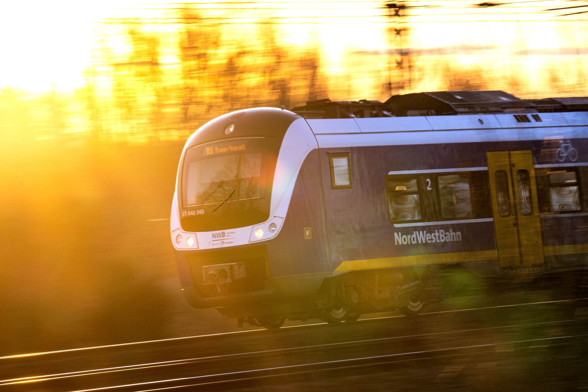Hitze-Chaos in Niedersachsen: 48 Bahnreisende stecken stundenlang in Zug fest