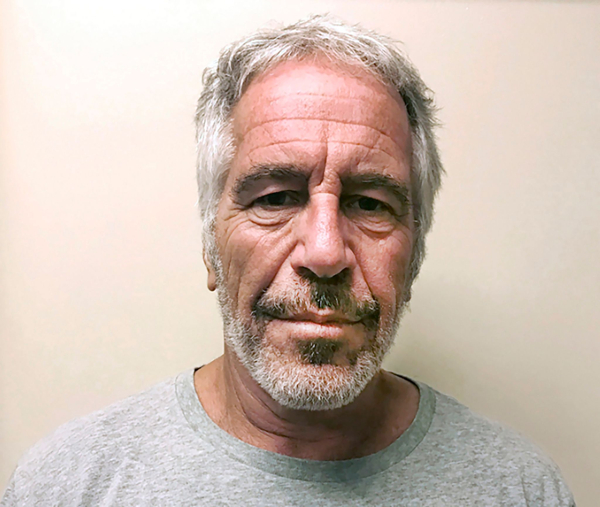 Epstein-Akten: Trump-Verbündeter Johnson fordert Herausgabe