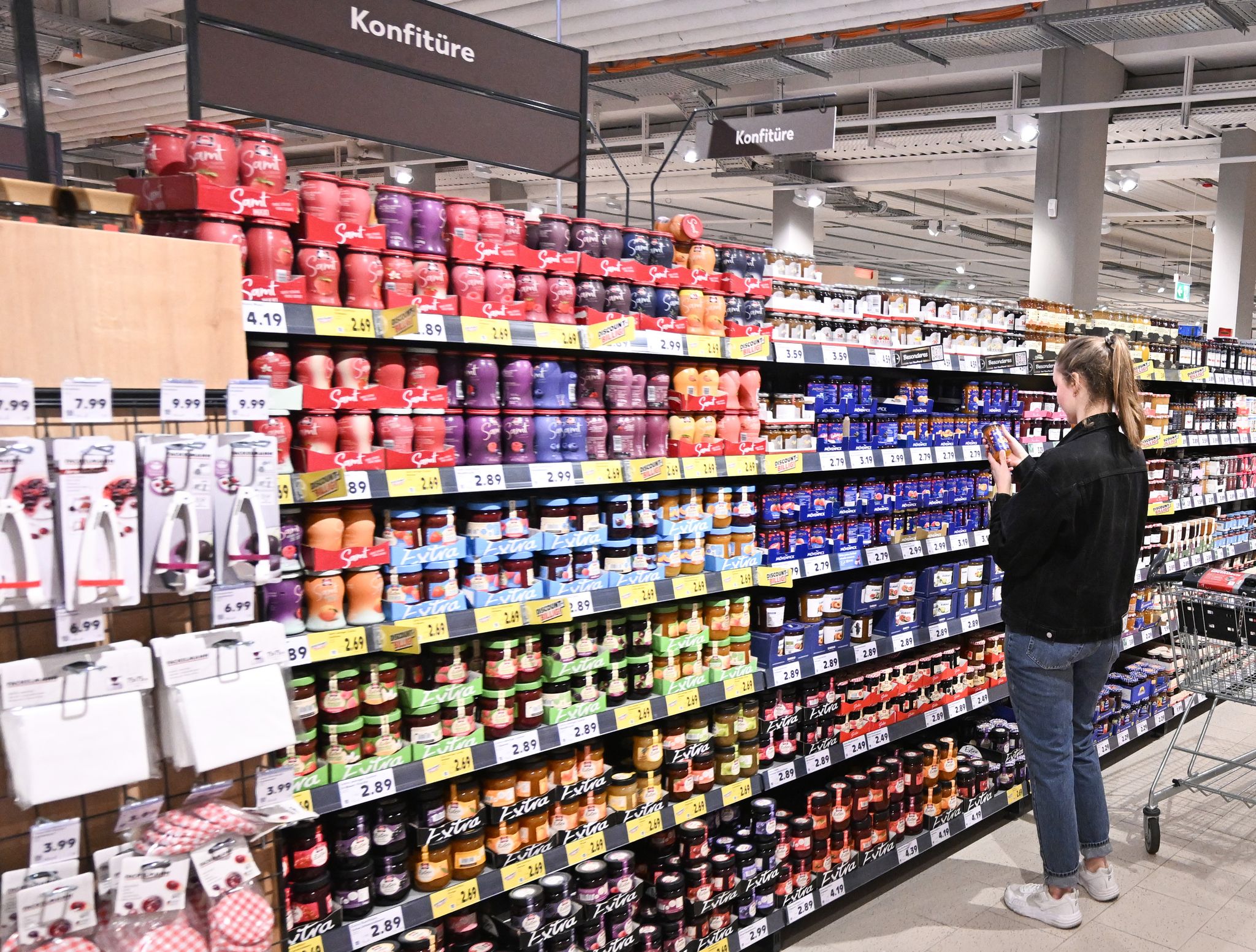 Preisanstieg und Engpässe bei Obstkonserven und Marmeladen in Deutschland
