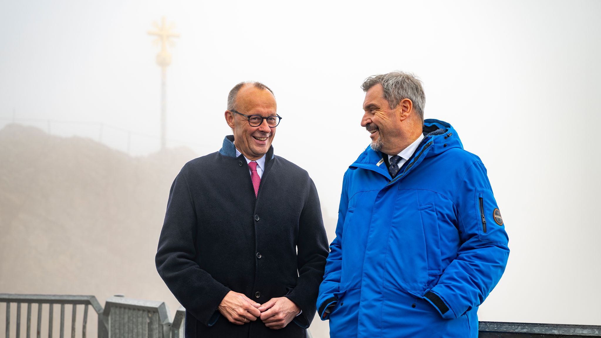 Merz für bundeseinheitliche Bezahlkarte für Geflüchtete