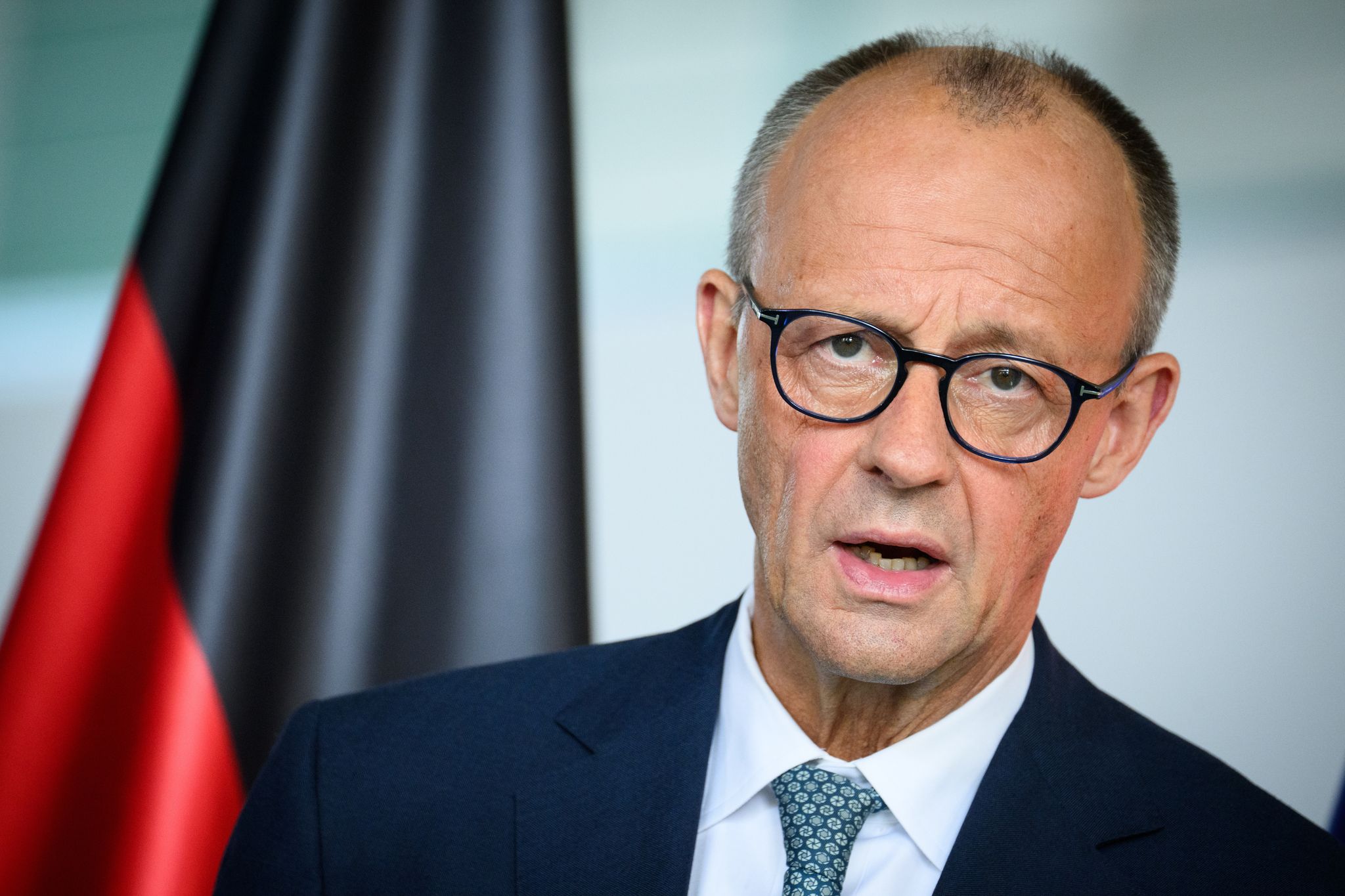 Deutschland startet Luftbrücke nach Gaza, erhöht Druck auf Israel