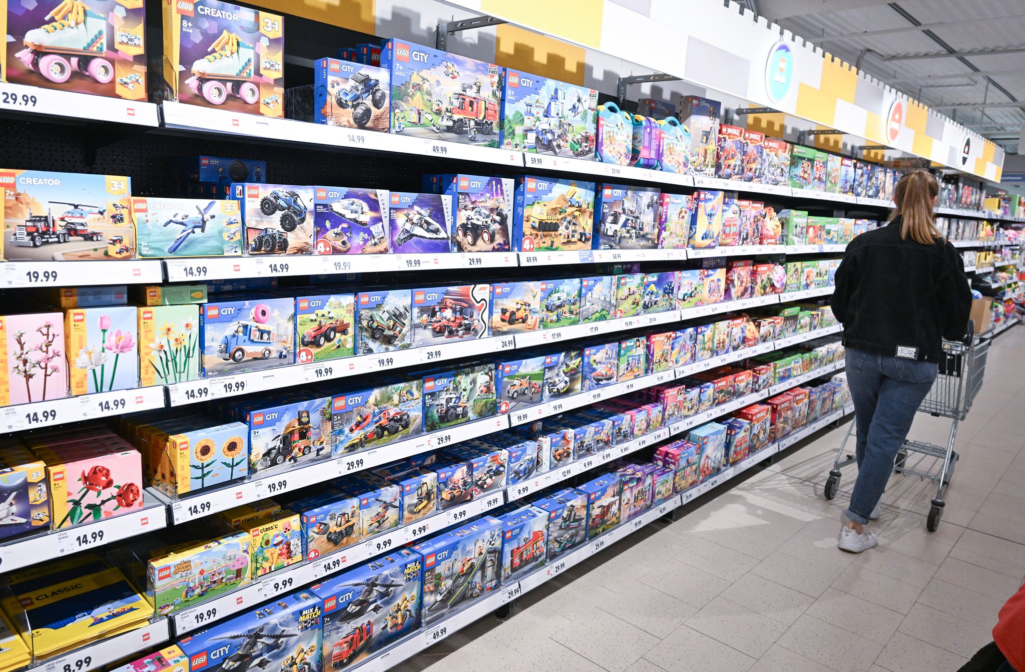 Supermärkte und Discounter in Deutschland erweitern ihr Angebot