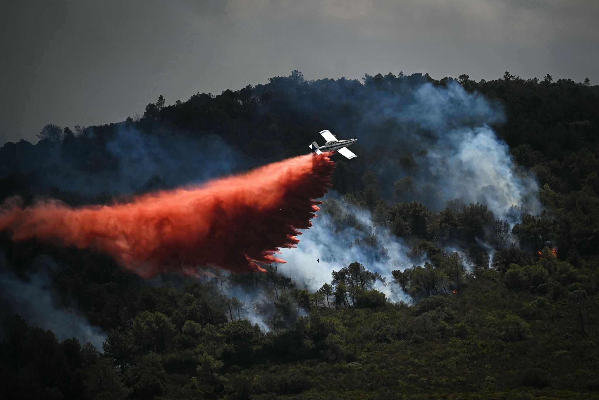 Riesige Rauchwolken: Feuer bei Marseille ängstigt Bewohner
