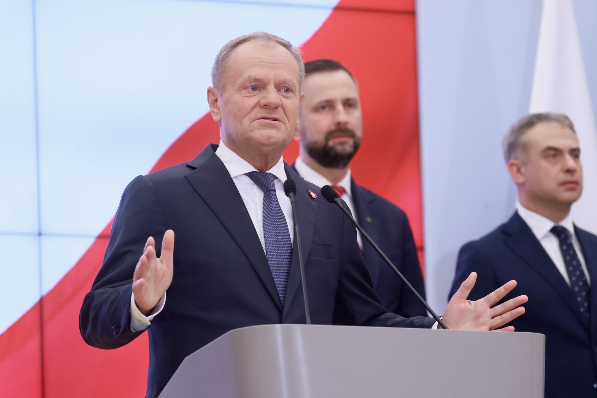 Polens Regierungsumbau vor Amtsantritt des rechtskonservativen Präsidenten
