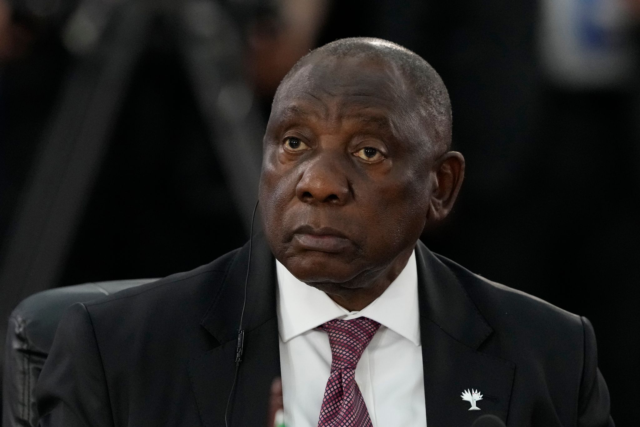 Präsident Ramaphosa suspendiert Polizeiminister wegen Korruptionsvorwürfen