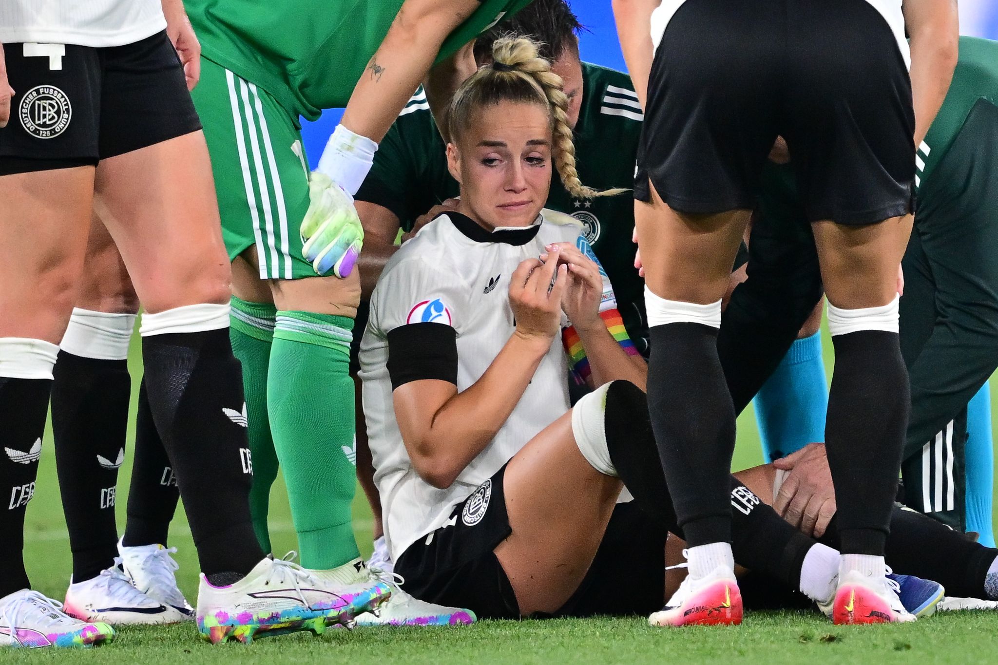 EM-Schock: Gwinn verletzt sich erneut schwer,Team bangt um Kapitänin