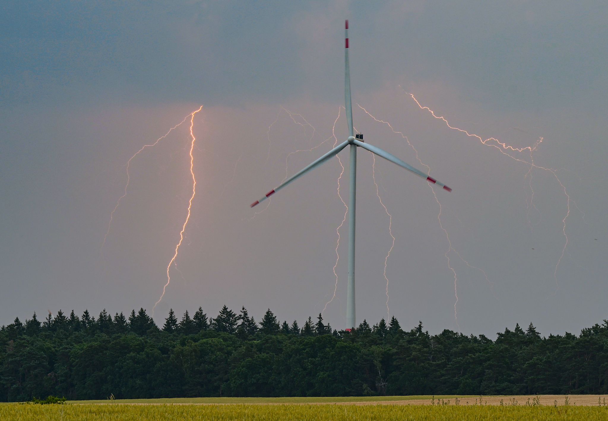 Schauer und Gewitter kühlen Deutschland runter