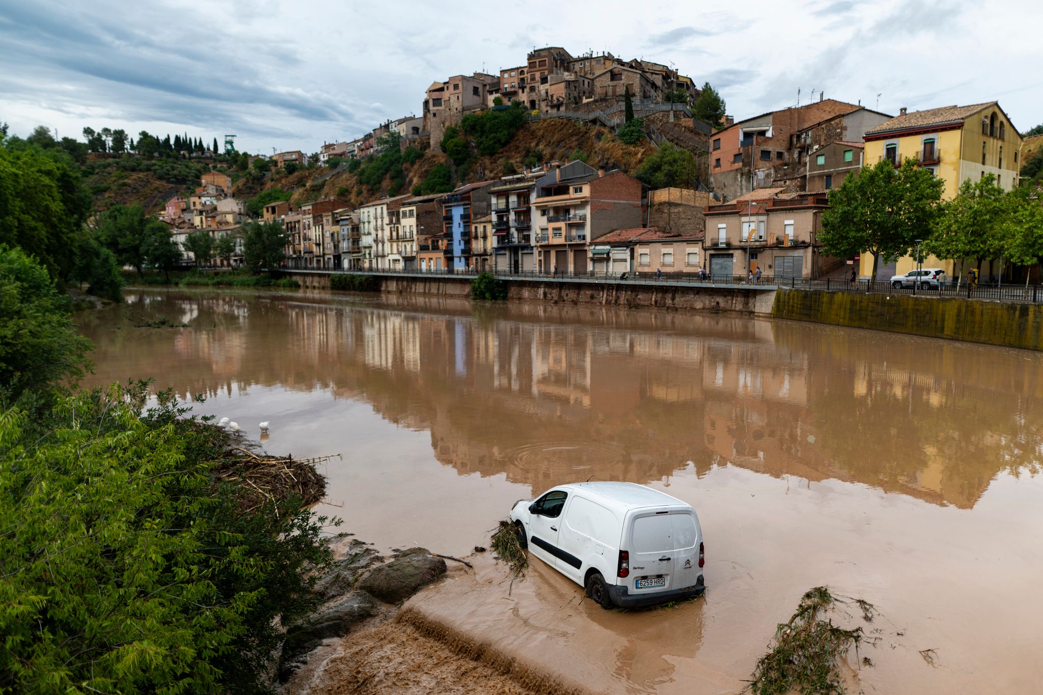 Zwei Vermisste nach Unwettern im Nordosten Spaniens