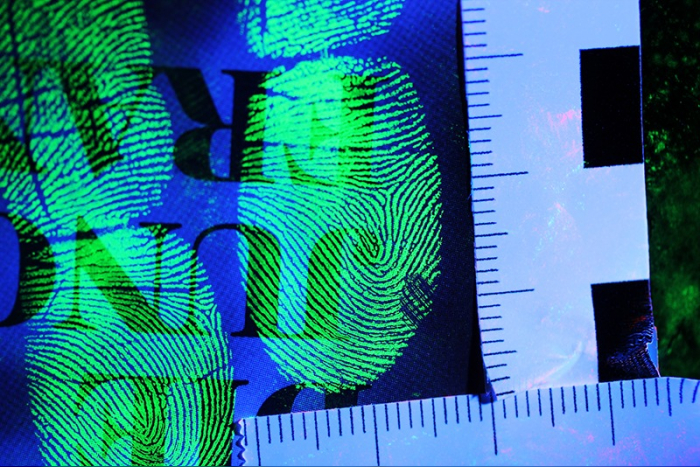 Identität eines 35-jährigen Inders offenbart durch Fingerabdruckscanner