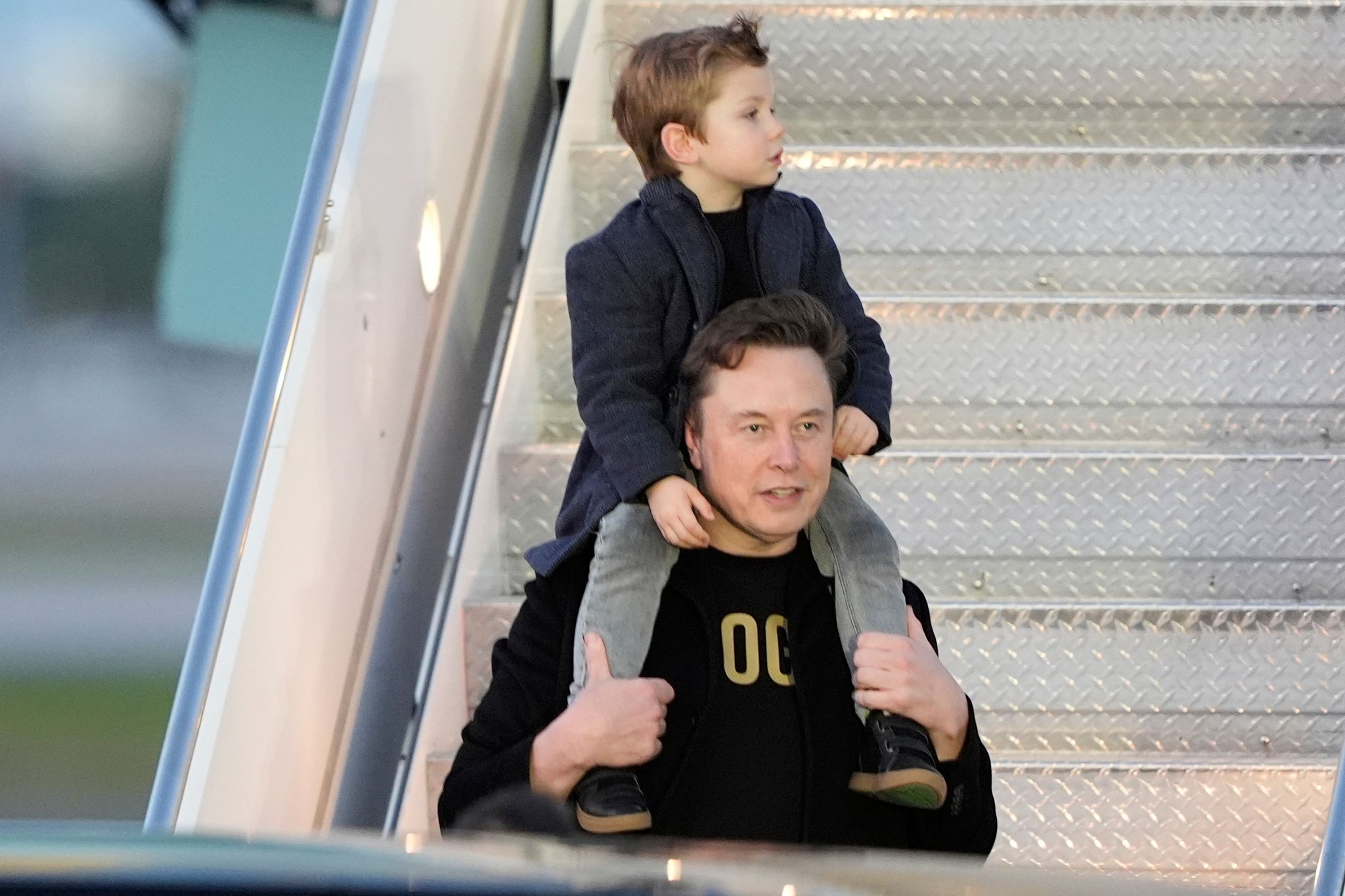 Elon Musk plant kinderfreundliche Version von umstrittenem Chatbot Grok