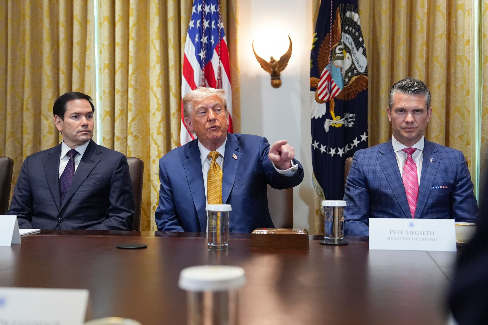 Trump kündigt Brief an EU an und Extrazölle für bestimmte Branchen