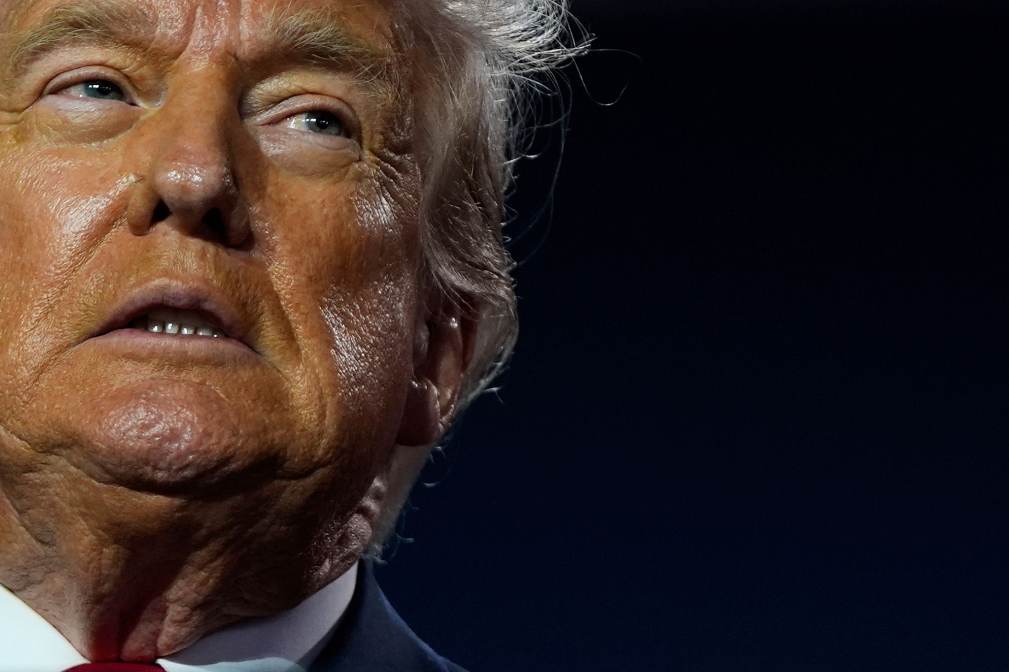Trump in Schottland: Proteste und Handelsgespräche