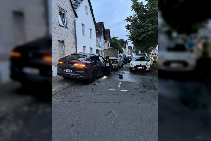 Schöneck: Verkehrsunfall mit 230.000 Euro Sachschaden