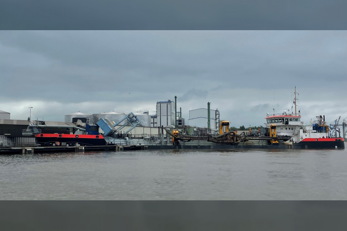 Schiffsunfall im Braker Hafen