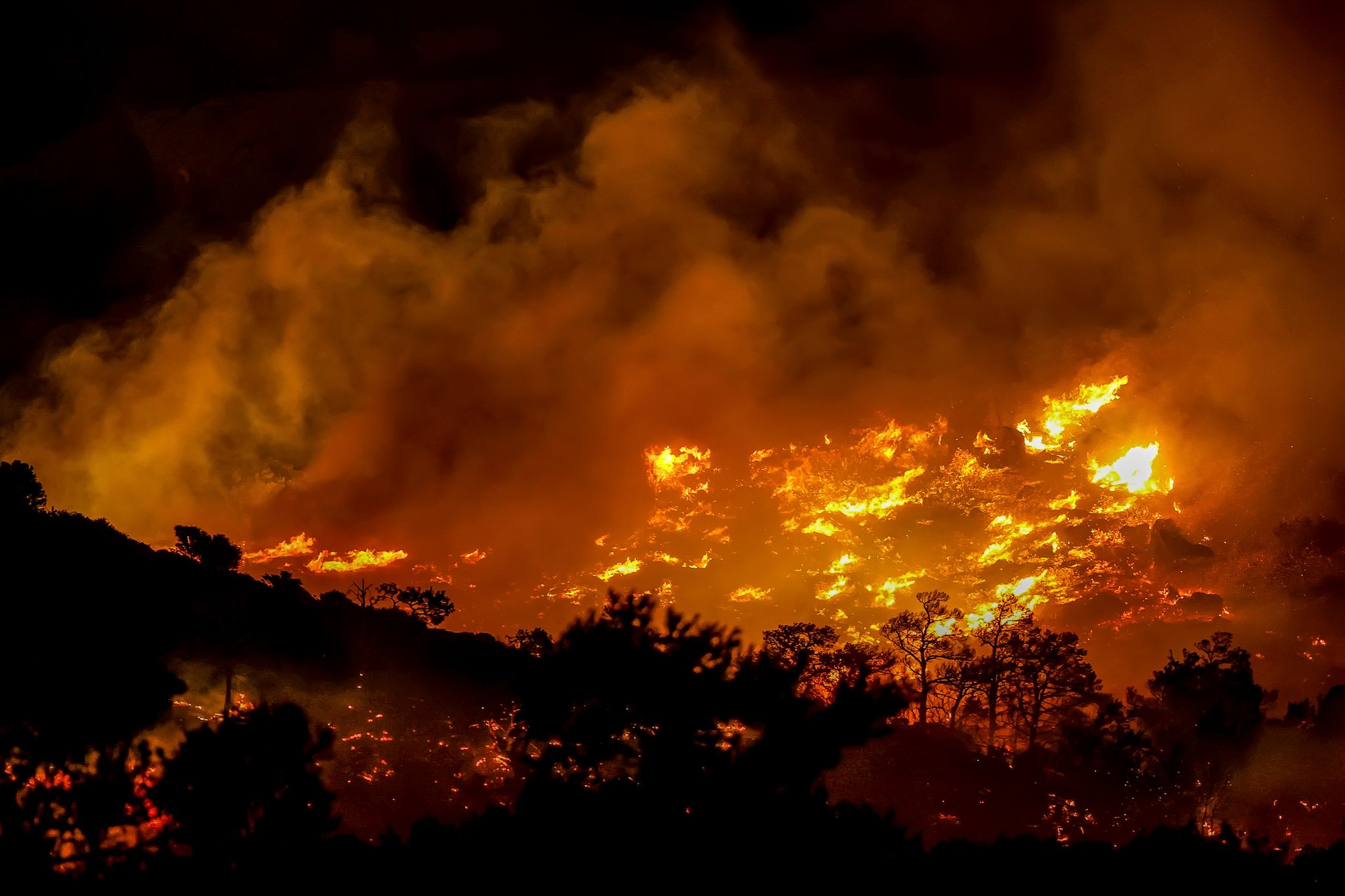 Verheerender Waldbrand bedroht Touristenstadt auf Kreta