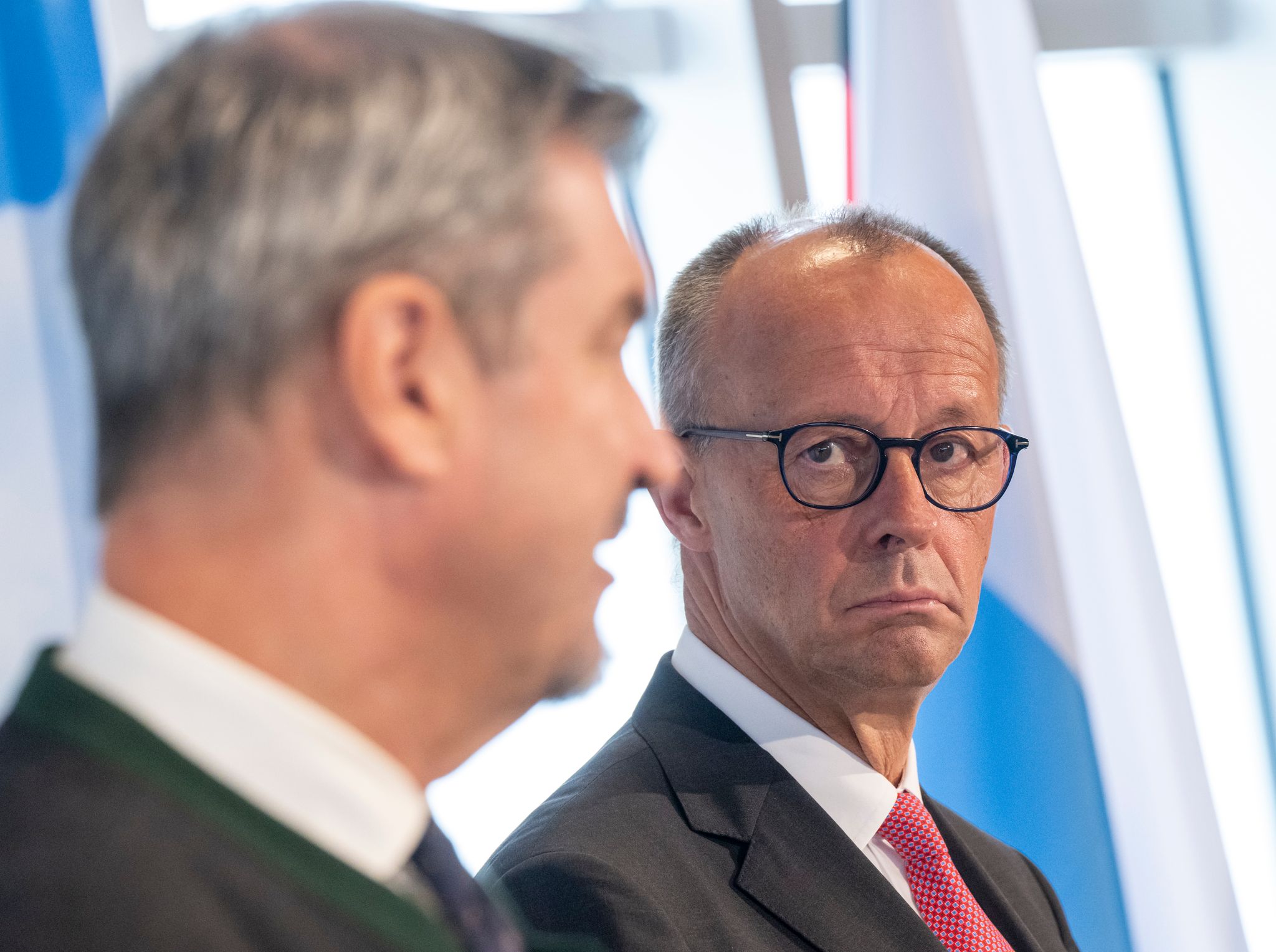 Merz bleibt dabei: Richterwahl in Ruhe besprechen