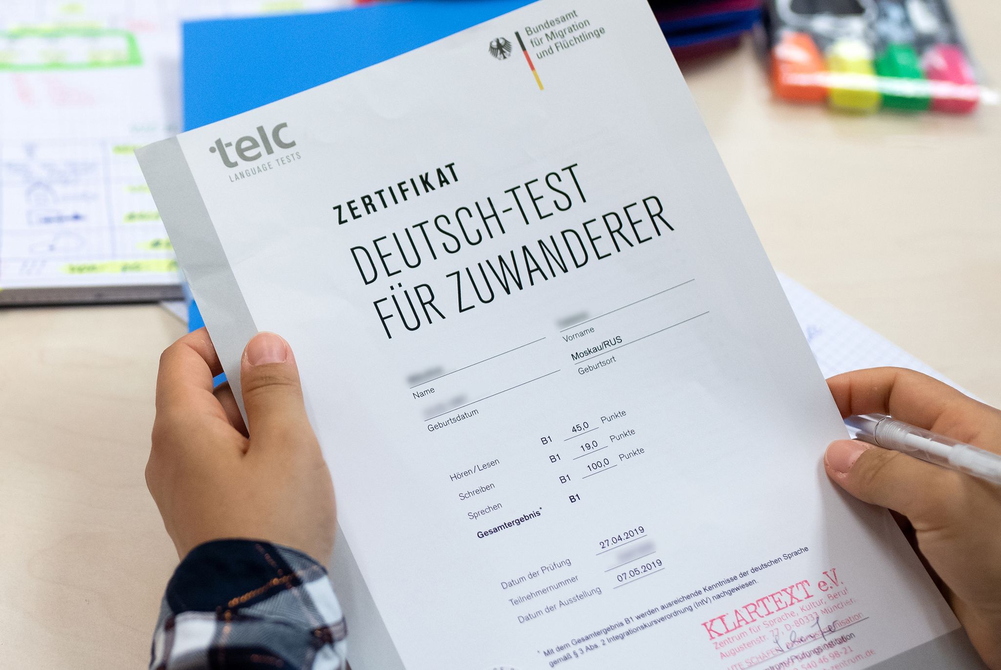 Zuwanderer in Deutschland verdienen weniger als Einheimische, internationale Studie zeigt Handlungsbedarf