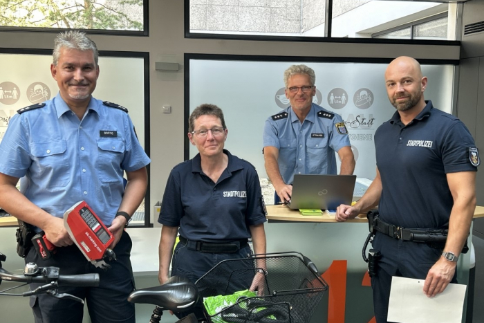Hanau: Fahrradcodier-Aktion der Stadtpolizei und des Polizeireviers