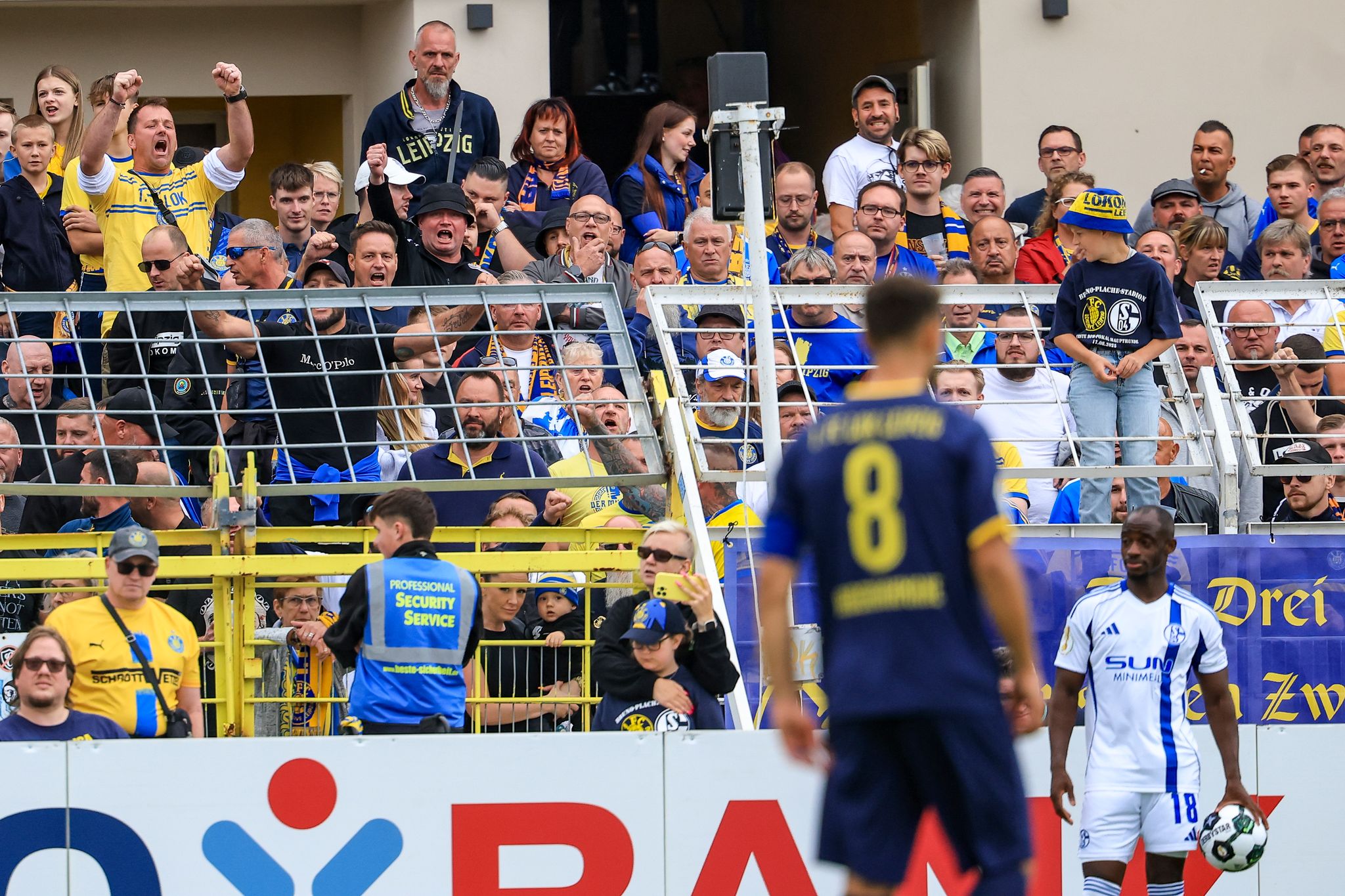 Rassismus-Vorfall im Pokal: Schalkes Antwi-Adjei mit Anzeige