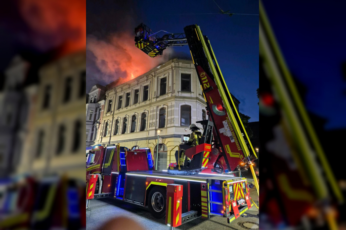 Lehe: Dachstuhlbrand in Klushof