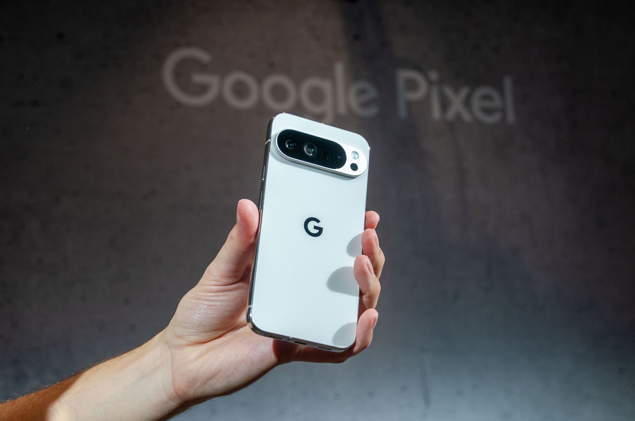 Google fordert Apple mit KI-Offensive heraus