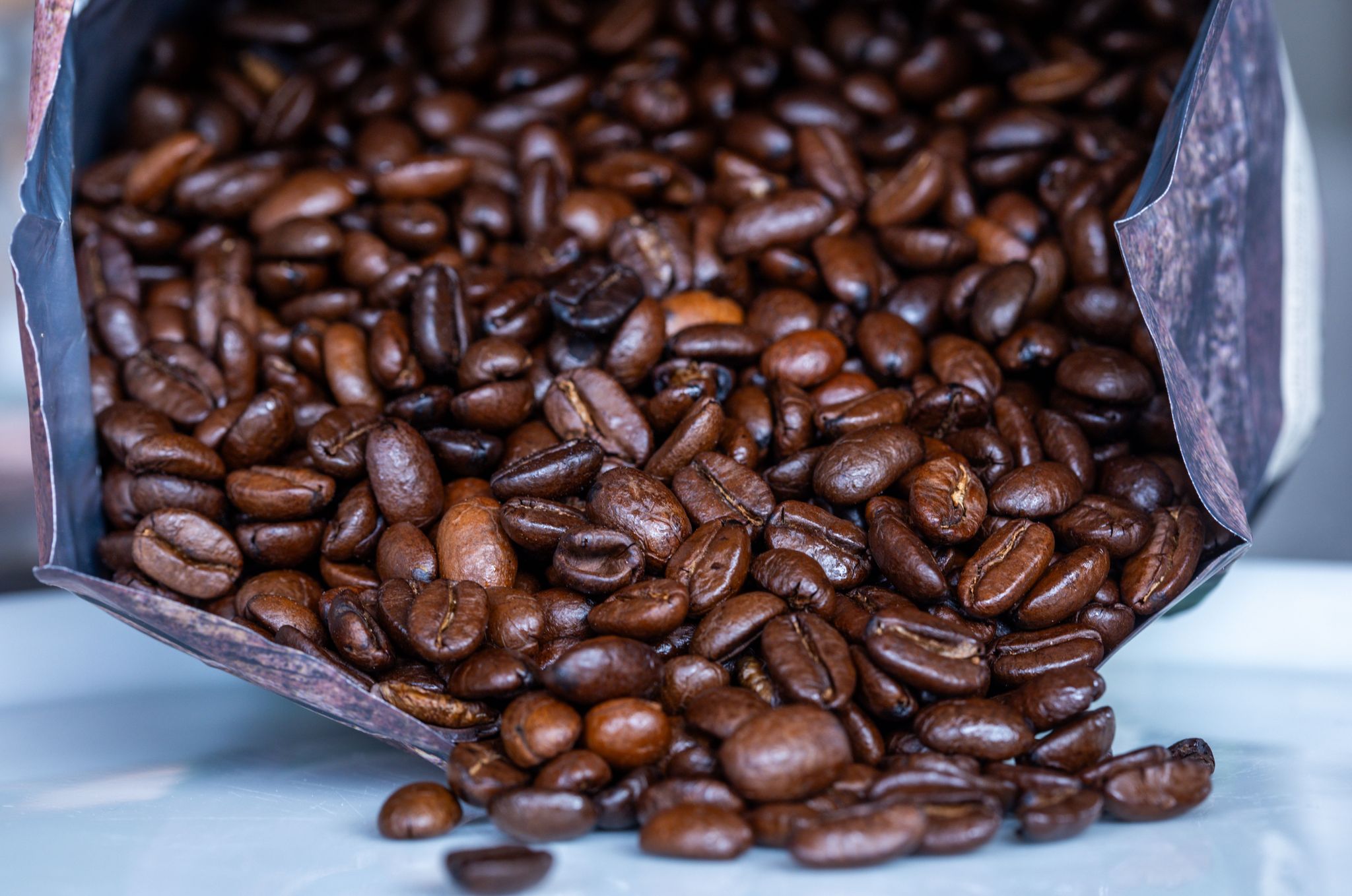 Kaffeediebe stehlen größere Mengen Kaffee aus Supermärkten