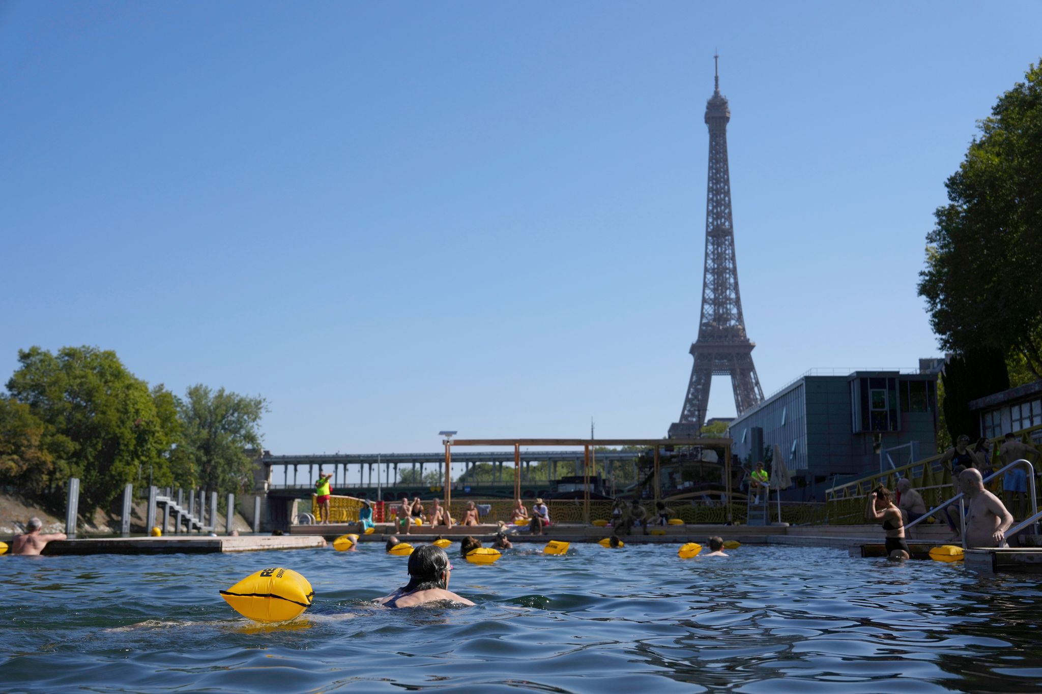 Paris öffnet nach über 100 Jahren Schwimmverbot Freibäder in der Seine